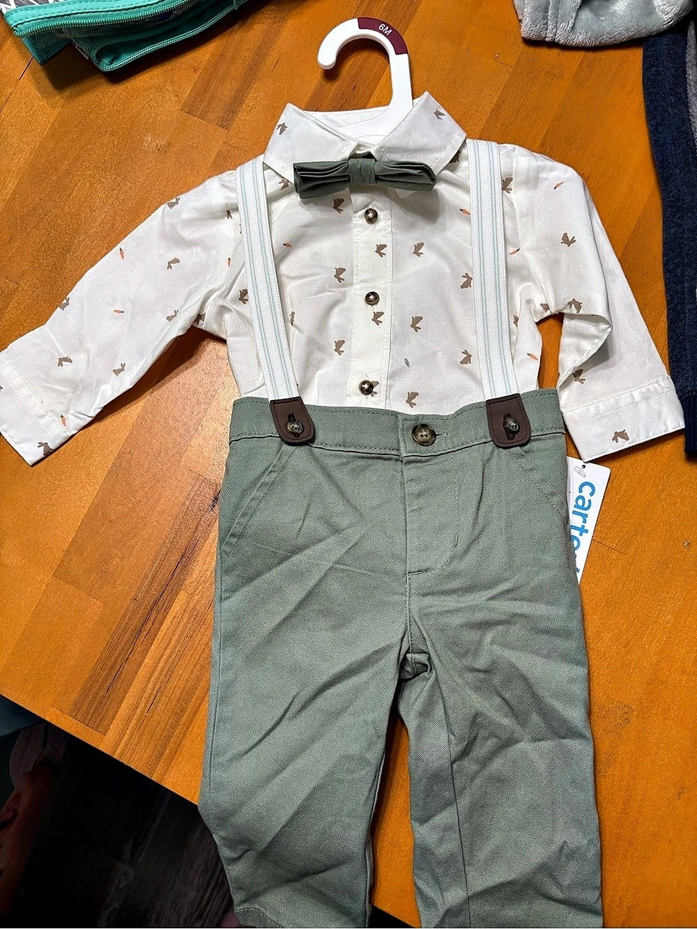 Carter's Baby 6M Green & White Outfit NWT